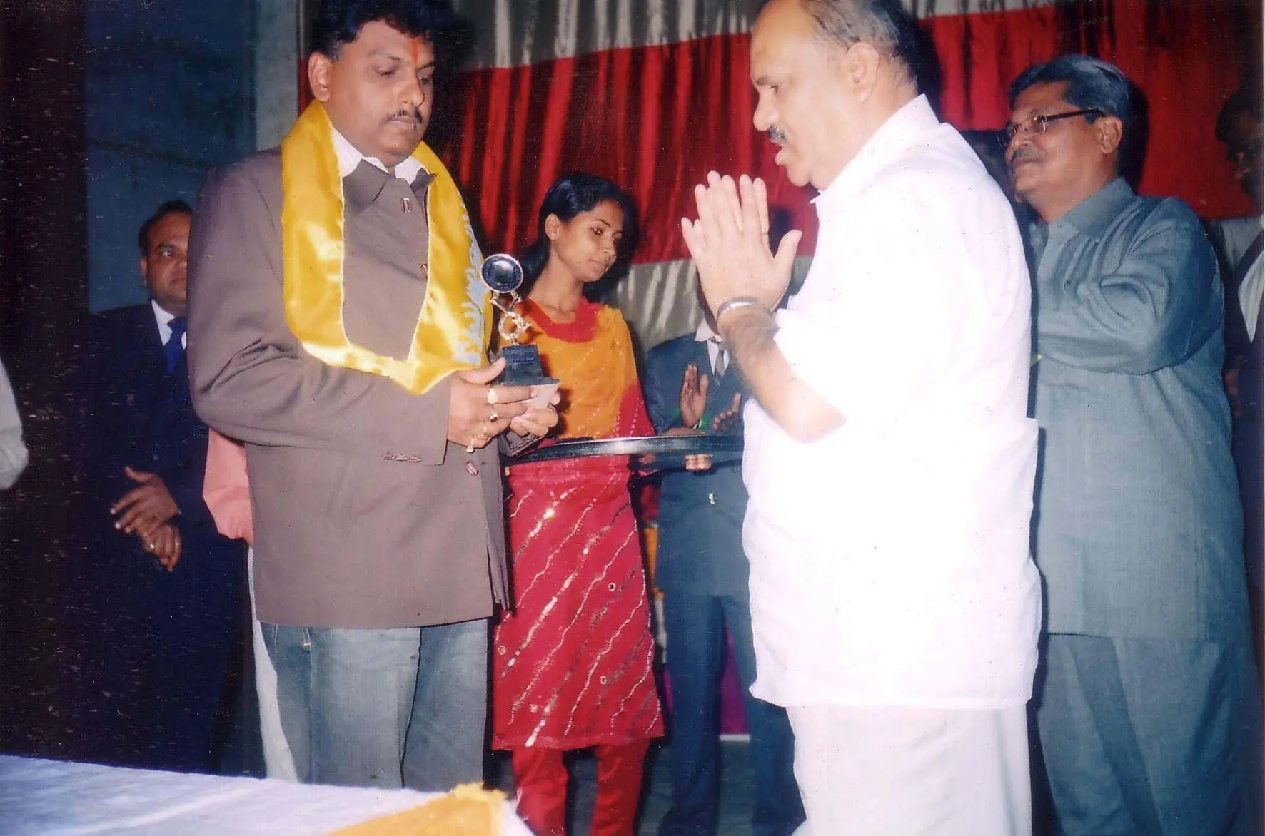 1605691641-Jharkhand Sewa Ratna Award
